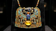 Wissenschaftler sagen, dass Tutanchamuns Schmuck eine außerirdische Zusammensetzung hat